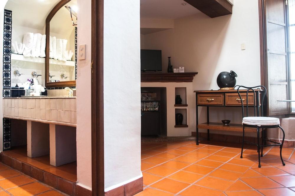Hacienda Laureles Hotel